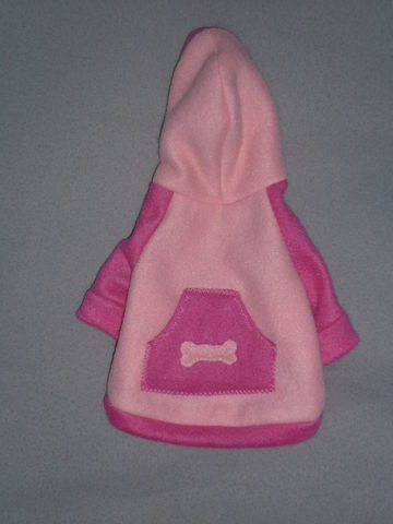 MODELO SUDADERA CON CAPUCHA Y BOLSA ROSA TALLAS CH $ 165 M $ 185 G $ 205 XG $ 225 XXG $ 250